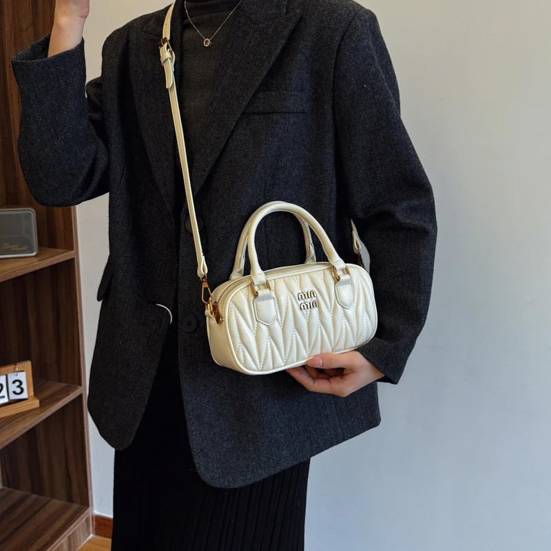 Kadınlar İçin Lüks, Üst Düzey  - Luxury Lifestyle Fashion incelemesi ve fiyatı